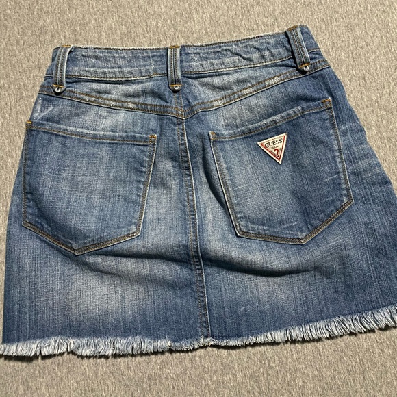 Vintage Guess Denim Button Fly Mini Skirt Size 26 - Picture 4 of 6